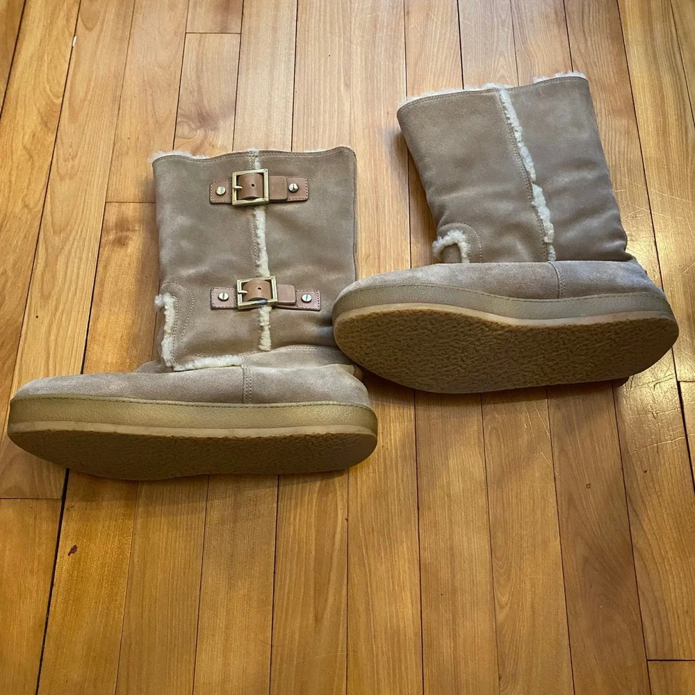 Tory Burch Buttery Soft Suede Shearling Buckle Boots‎ Tan Beige Women's Size 10